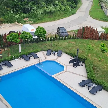 Infinity Studio, Apartman *